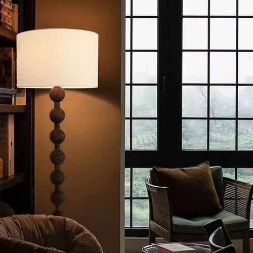 French Medieval Wabi-Sabi Style Floor Lamp, American Minimalist Retro Solid Wood Living Room Bedroom High-End Corner Atmosphere Lamp