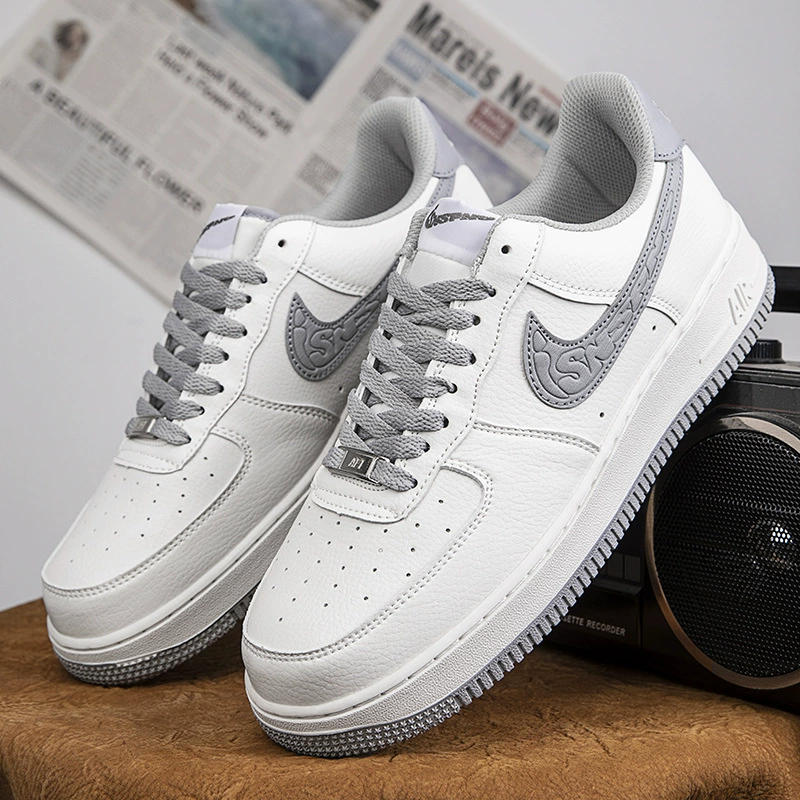 Putian Shoes Air Force White Shoes No. 1 Low-Top Shoes Women's Shoes Couple Sneakers Men's Shoes Student Sports Friction Sound Putian Shoes Air Force White Shoes No. 1 Low-Top Shoes Women's Shoes Couple Sneakers Men's Shoes Student Sports Friction Sound