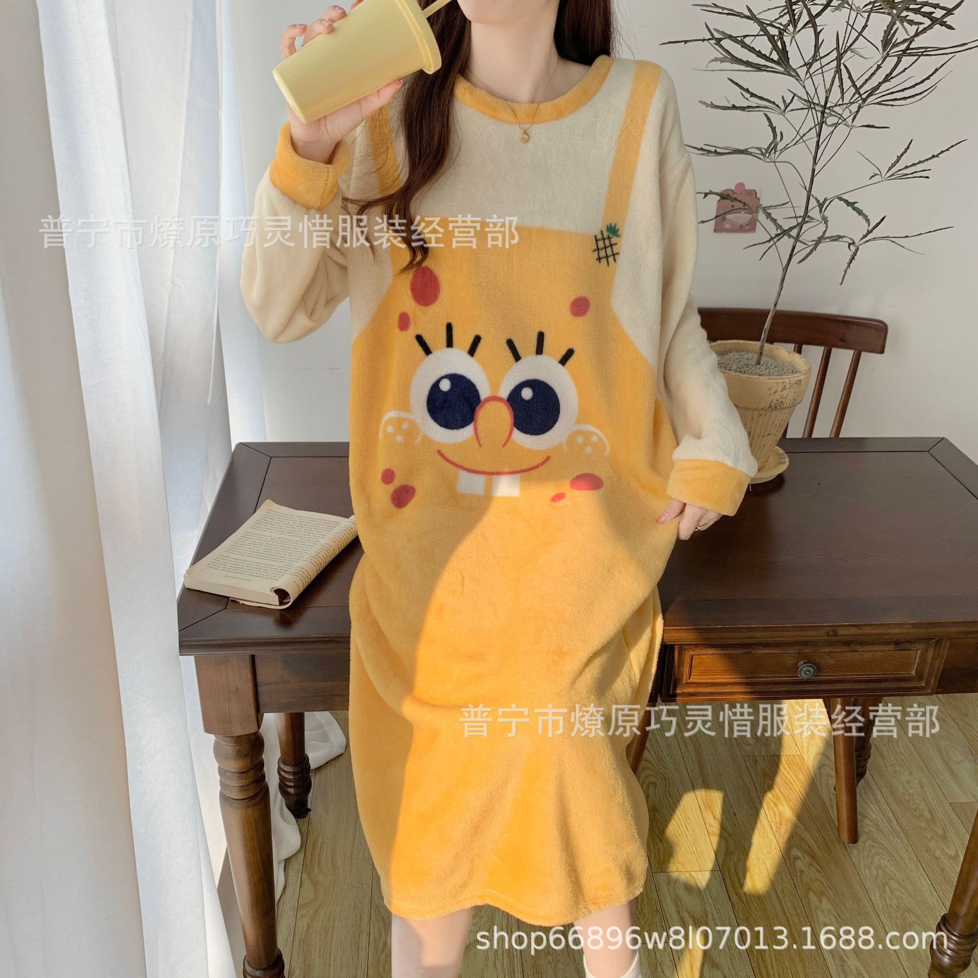 Pijamas de mujeres otoño invierno de franela lindo dibujo animado 2024 nuevo coral de lana gruesa falda cálida ropa para el hogar