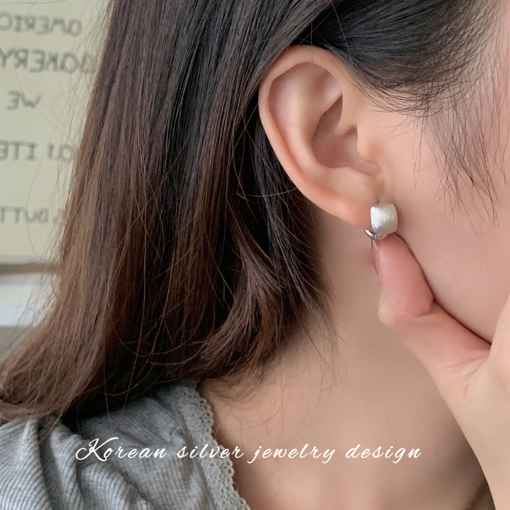 s925純銀拉絲圓球耳環女磨砂幾何小眾輕奢冷淡風氣質耳扣簡約時尚
