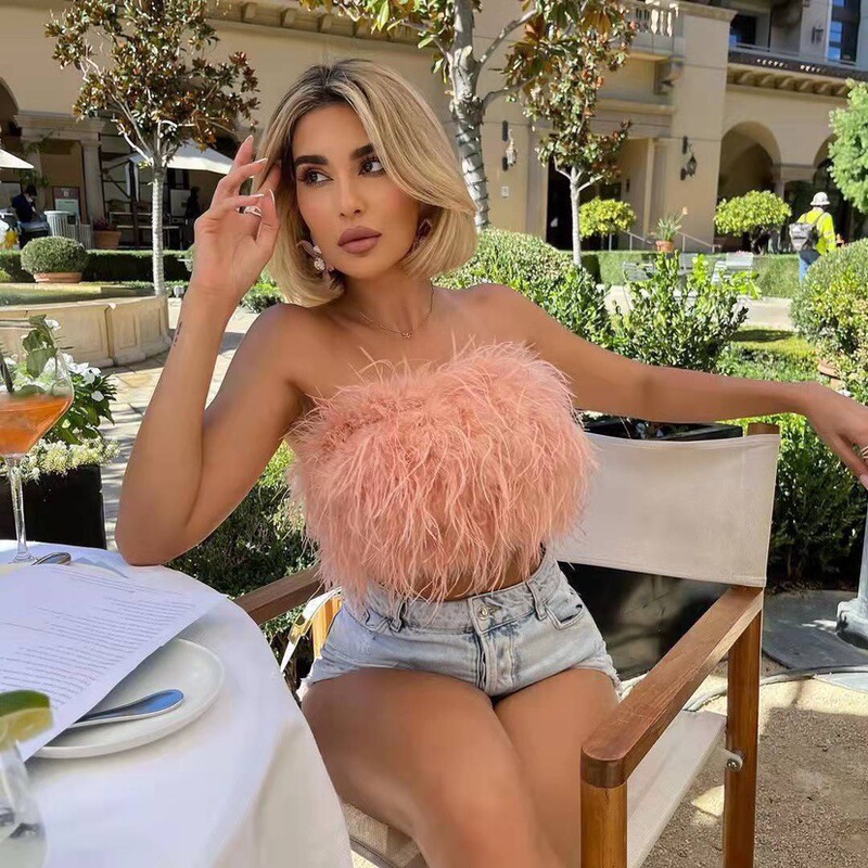 European and American Fashion Classic Women's Clothing Plush Sleeveless Tube Top Knitted Crop Top Pure Color Vest Popular Inner Wear European and American Fashion Classic Women's Clothing Plush Sleeveless Tube Top Knitted Crop Top Pure Color Vest Popular Inner Wear
