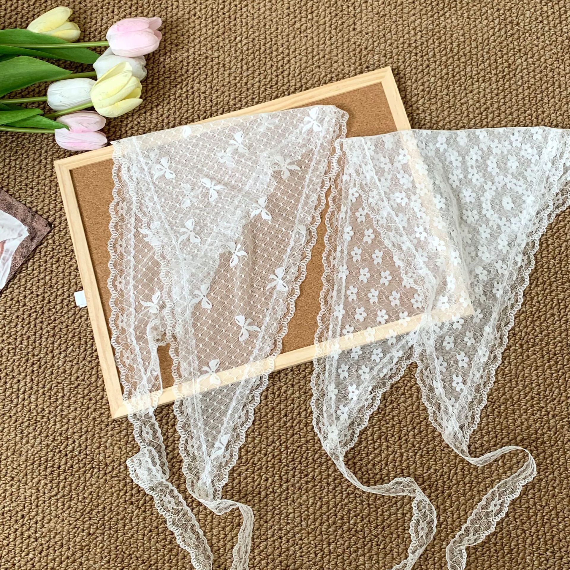 Toalla triangular de encaje para mujer, nuevo estilo de verano, protector solar, estilo fino, transpirable, bufanda de seda de moda, pañuelo en la cabeza, cinturón para el cabello, cinturón para la cintura