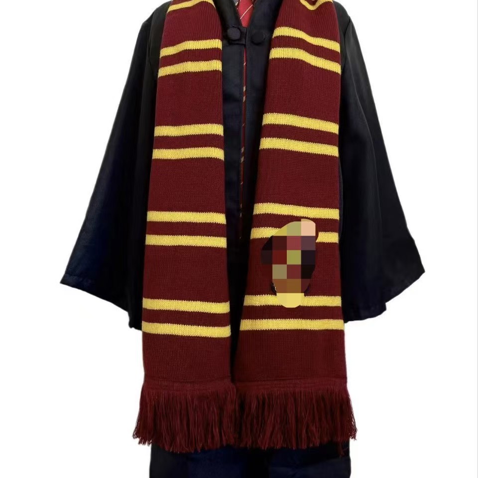 Exquisitely Crafted Scarves, Direct Sales from the Source Factory, Wholesale Knitted Tassel Scarves