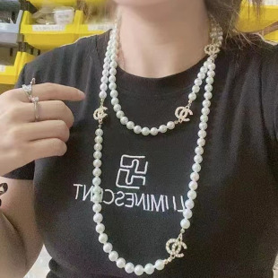 Korean style elegant Chanel style necklace New Pearl fashion niche letters elegant Chanel sweater chain long fashion