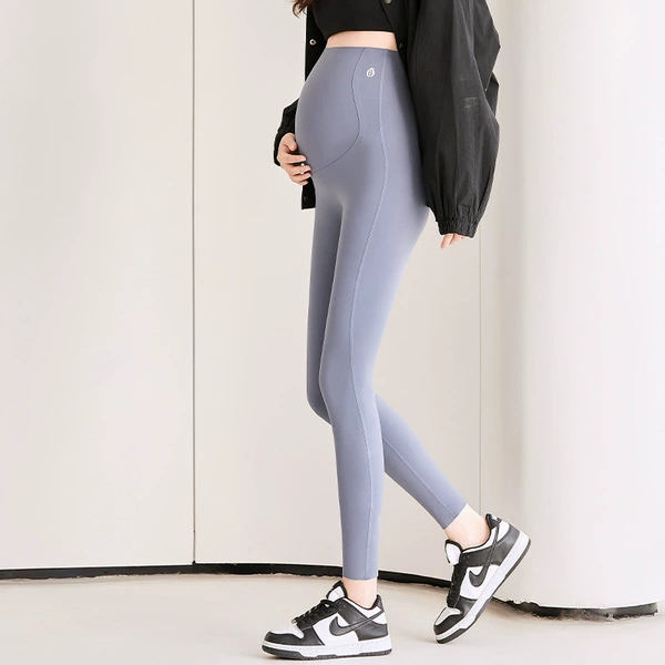 Gray -gray blue