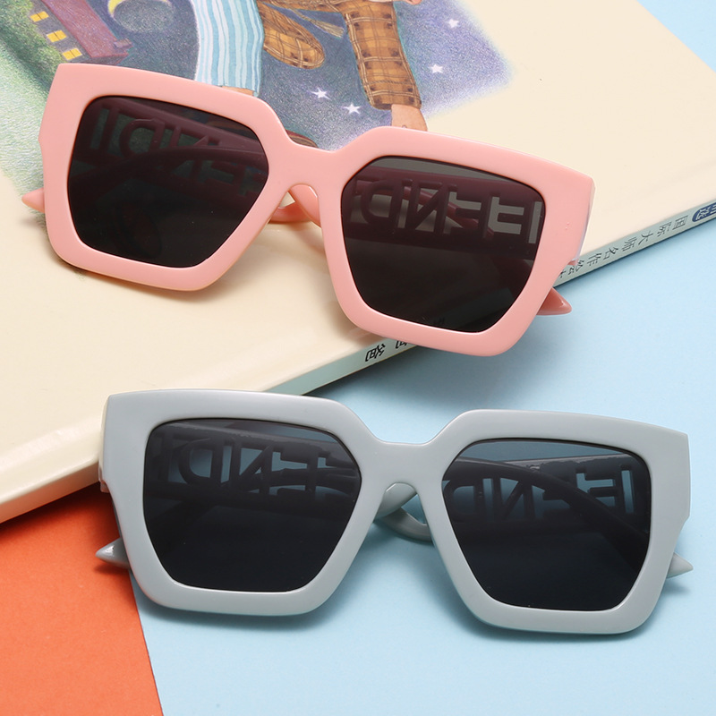 Wholesale of children's sunglasses 2023 new style square fashion hollow thick leg anti-ultraviolet sunglasses for men and women