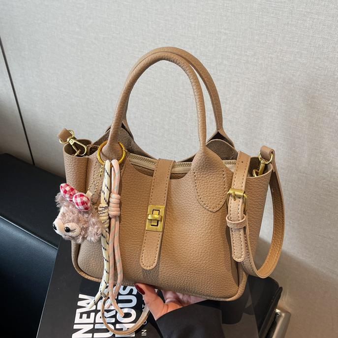 Bolsos de cesta de verduras populares de este año para mujeres 2025 nuevo bolso de hombro de viaje de trabajo bolso de mensajero casual de todo fósforo