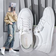 黁白2025秋季新款软底软面平底防滑百搭时尚休闲运动真皮一脚蹬小