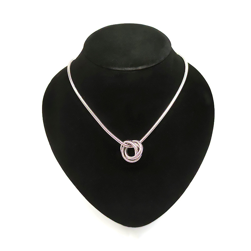 25g Weight 304 Stainless Steel Pendant Material Pendant Necklace Classification 304 Stainless Steel Chain Material Twisted Rope Chain Chain Type 1 Piece Quantity Casual, Street Occasion 304 Stainless Steel Material Geometric Pattern Unisex Gender Simple Style, Streetwear Style Wholesale Jewelry Simple Style Streetwear Geometric 304 Stainless Steel Pendant Necklace 无