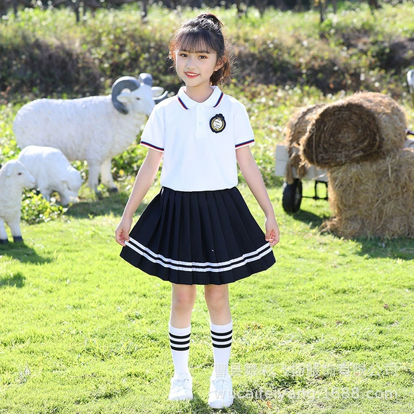 White skirt, with short sleeve