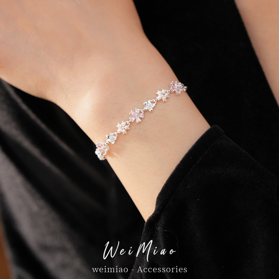 Zircon flores perlas pulseras de fichaje ligero de lujo nicho de alto nivel pulseras frescas y dulces joyas al por mayor