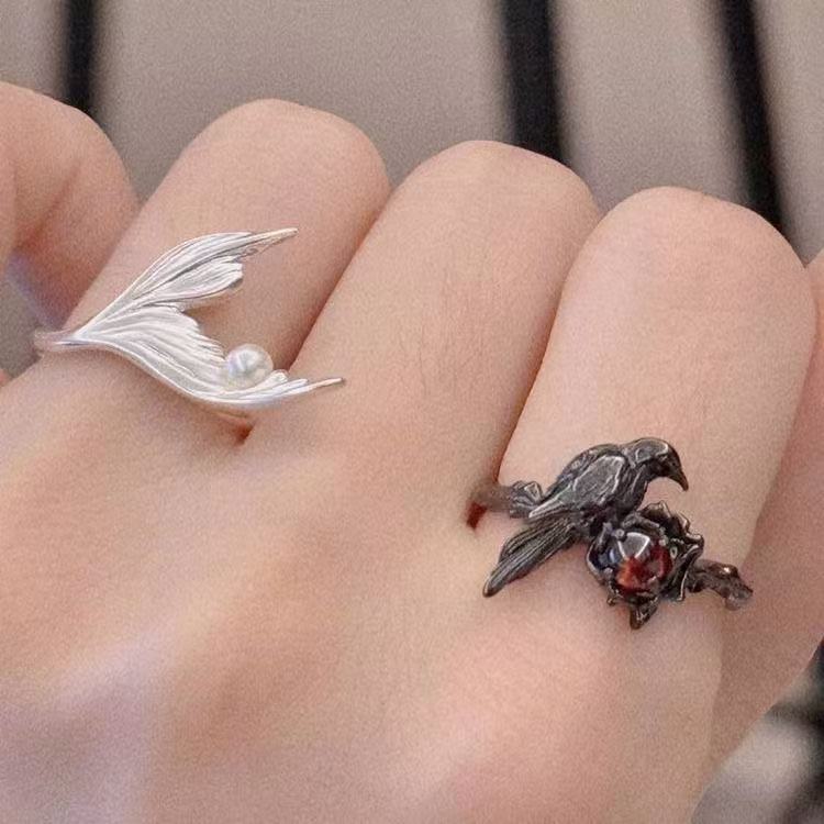 2025 Hot-Selling New Model Qi Yu Peripheral Silver-White Fishtail Ring Accessible Luxury Exquisite Love and Deep Space Versatile Ring