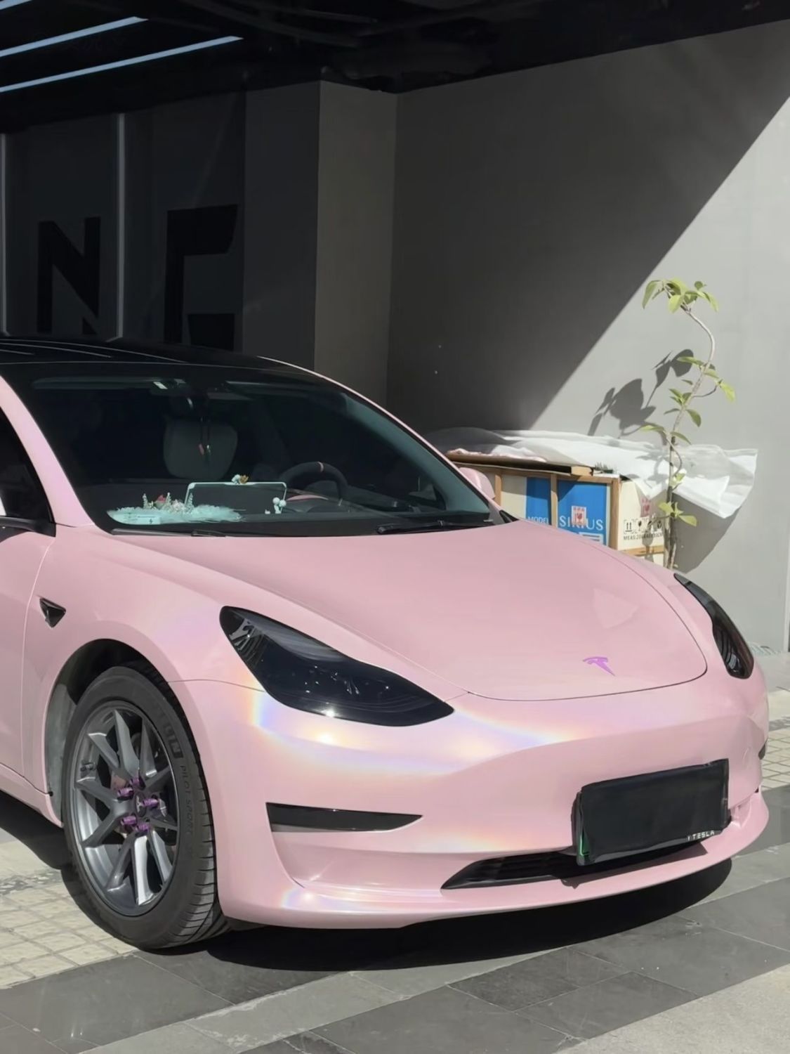 Car PET colorful laser cherry blossom pink lipstick color change film for motorcycles and electric vehicles, scratch-resistant, self-adhesive, drop shipping available