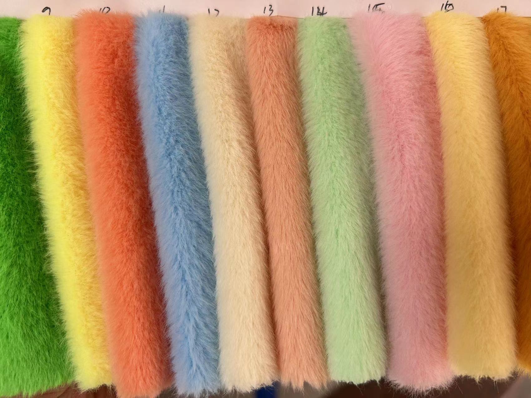 550G pequeño visón europeo alto y bajo piel de conejo suave nieve visón terciopelo textura ropa zapatos y sombreros juguetes hogar textil bufanda tela