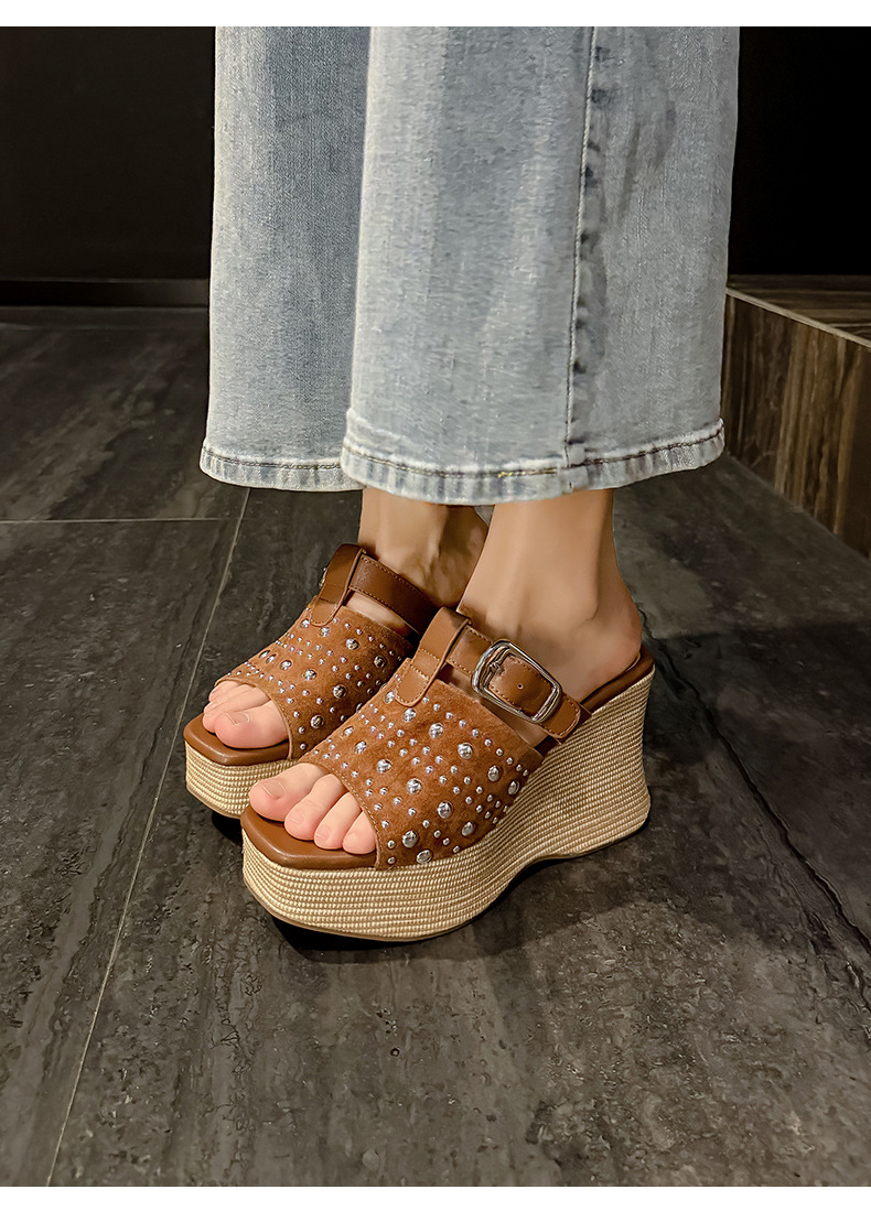 Sandal đế xuồng cao gót 9 cm da bò đinh tán quai ngang mũi hở phong cách boho — màu nâu, màu mơ chi tiết 9
