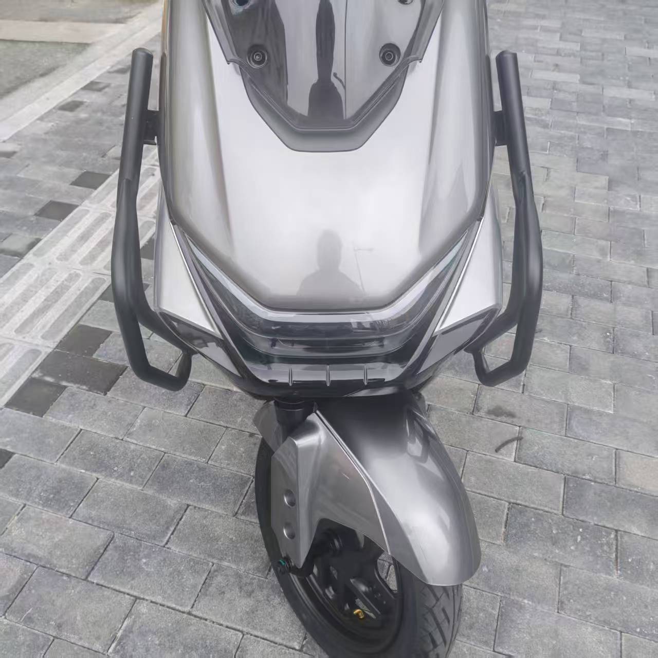Yadi Electric Scooter White Shark 90-H Protective Bar, Bumper, Large Rack, Tail Box, Rear Bracket, Thickened Carbon Steel Anti-Collision Bar