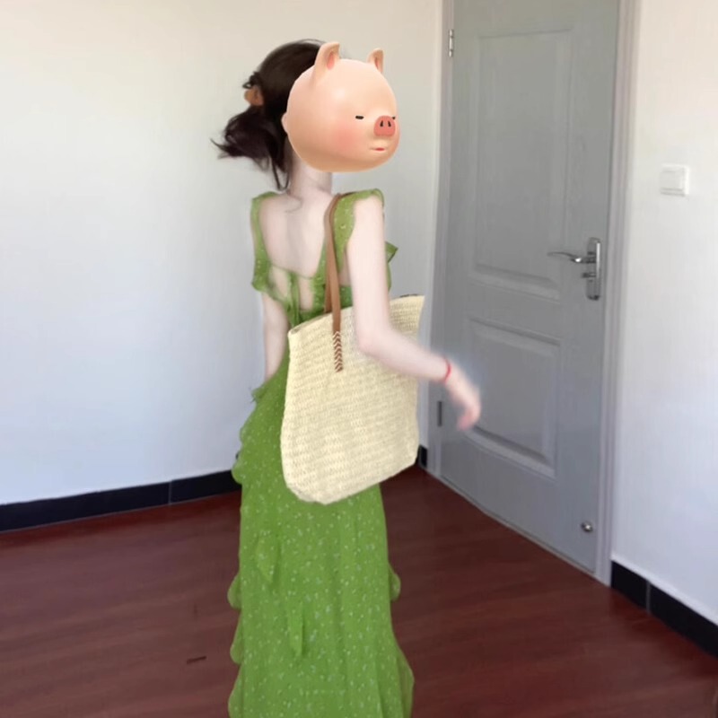 French Green Floral Ruffled V Neck Suspender Dress for Women Summer 2025 New Slimming Look Long Skirt
