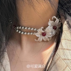 真珠光沢のあるアイリスフレンチレトロフラワー二層ネックレスニッチ高価値チョーカー鎖骨チェーン女性用