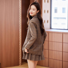 咖色羊毛呢西装套装裙女秋冬季新款2024年学院风时尚休闲韩版西服