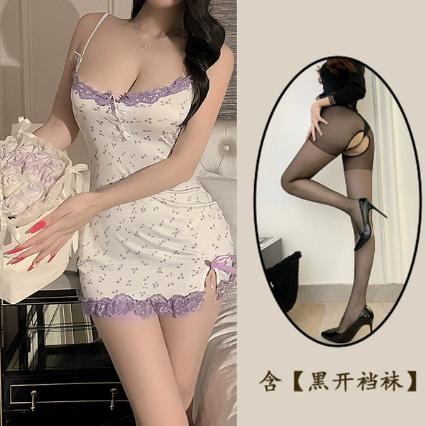 Purple nightgown (including breast pads) + black open socks