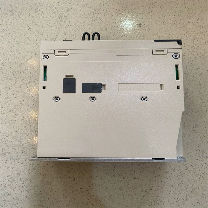 Совершенно новый импортный AC Yasawa YASKAWA Yasawa SGD7S-7R6A00B202