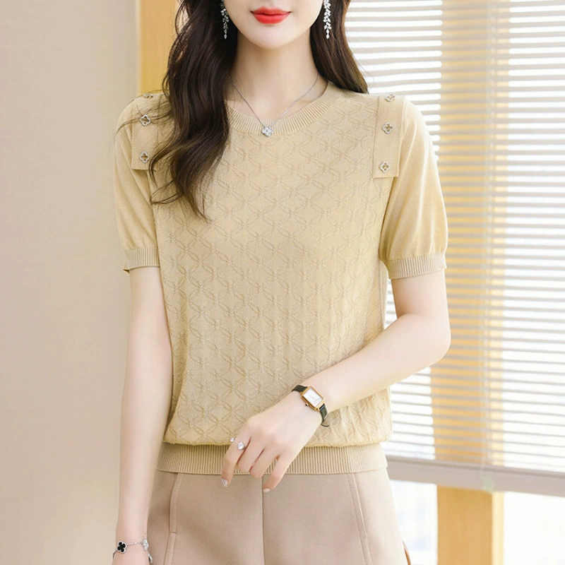 Весенне-летний новый стиль, с короткими рукавами и круглым вырезом, трикотаж из тенселя, женский жаккардовый топ с металлической пряжкой на плечах, тонкий стиль