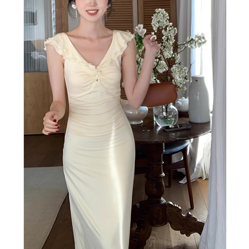 C0911 940K VÁY ĐẦM LIỀN THÂN DÁNG DÀI NỮ GUATDE MÙA HÈ PHỤC CỔ CỔ ĐIỂN CỔ CHỮ V TRÔNG TRẺ HƠN TUỔI THỜI TRANG NỮ G03 SẢN PHẨM MỚI