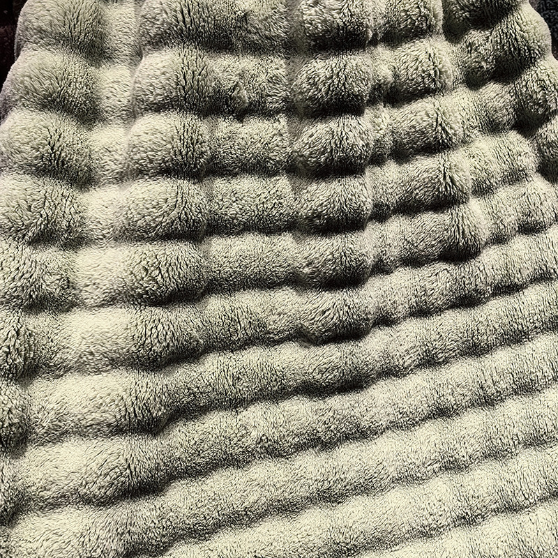 Factory supply green stripe pattern flannel fabric pillow blanket pajamas fabric wholesale