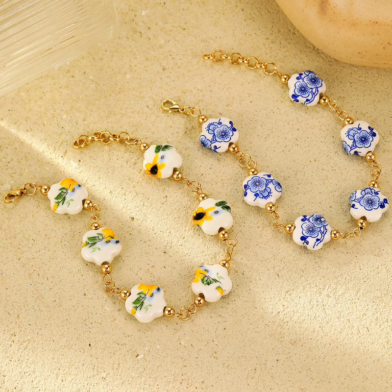 2025 Spring and Summer New Chinese Style Elegant Light Luxury Blue and White Porcelain Flower Bracelet European and American Foreign Trade Independent Station Supply