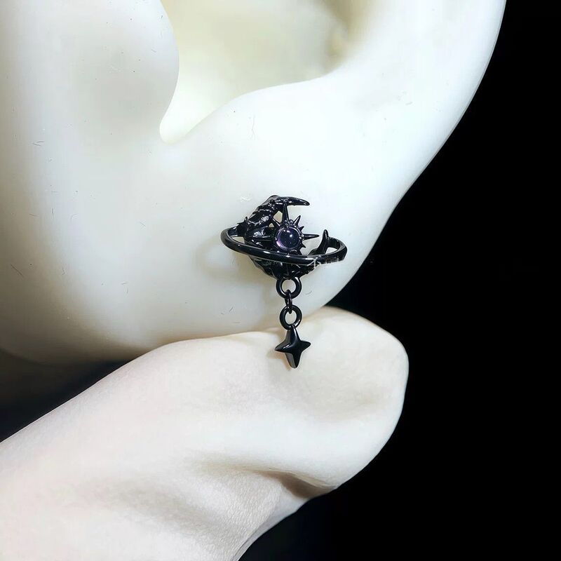F136 titanium alloy black-plated star and moon pattern ear bone stud, 1.2mm rod thickness, 0.9mm inner thread, spiral ear stud, ear accessory