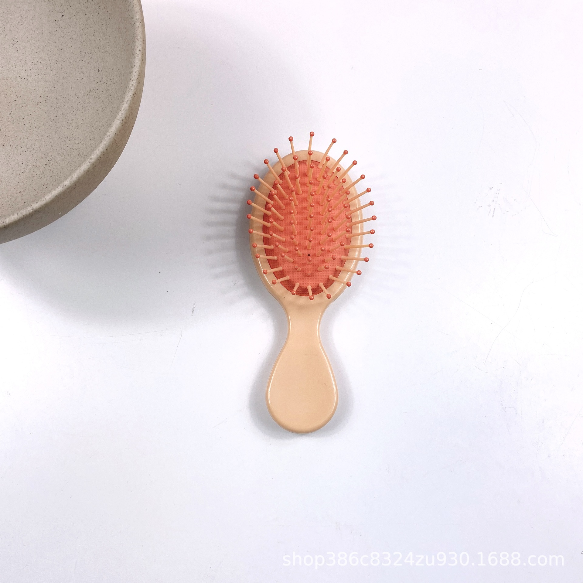 INS peine cojín de aire airbag masaje peine costilla cuerno curling peine meridiano sándalo crema pegamento peine hogar al por mayor