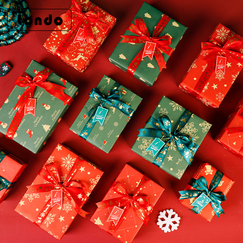 Caja de regalo de Navidad papel de embalaje de alto grado hecho a mano material de bricolaje paquete de papel Kraft caja de regalo de Nochebuena Decoración