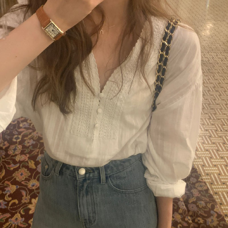 Korean Style Loose V-neck Lace Stitching Shirt Women's 2024 Summer Western Style Small Shirt Slim Look Top