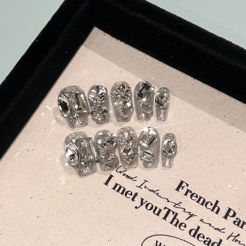 Pure Hand-Wearing Nail Pieces High-Level Flash silver Full Diamond Nail Art Elegant White Large Diamond Light Luxury Fake Nails