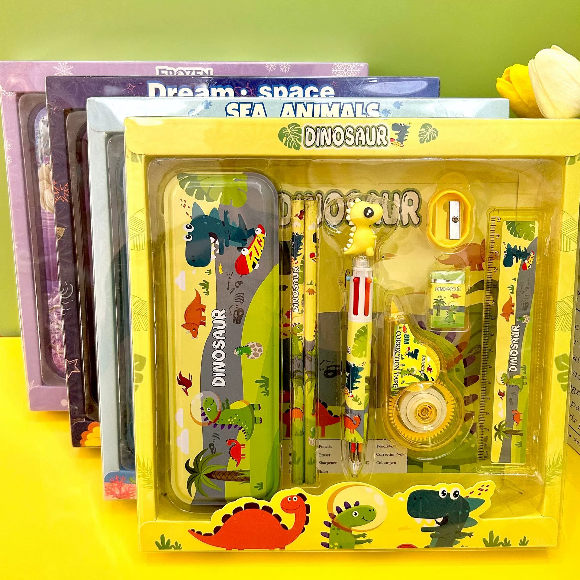Школьные принадлежности канцелярский костюм Подарки на День защиты детей Набор из восьми канцелярских принадлежностей Подарочная коробка призы
