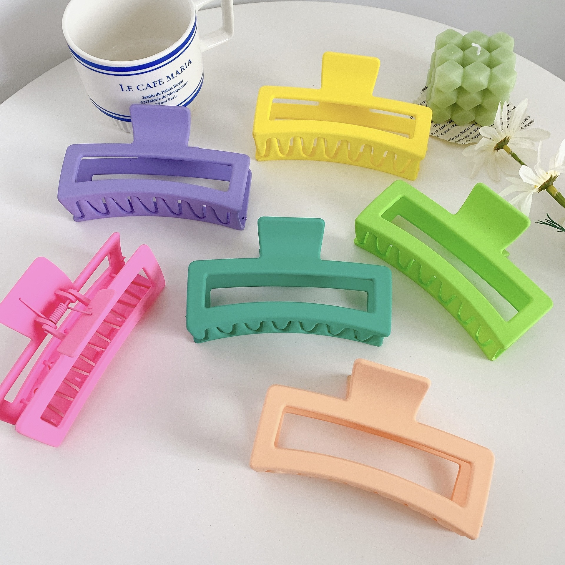 Daily Occasion Simple Style Solid Color Plastic Handmade Hair Claws 1 Piece