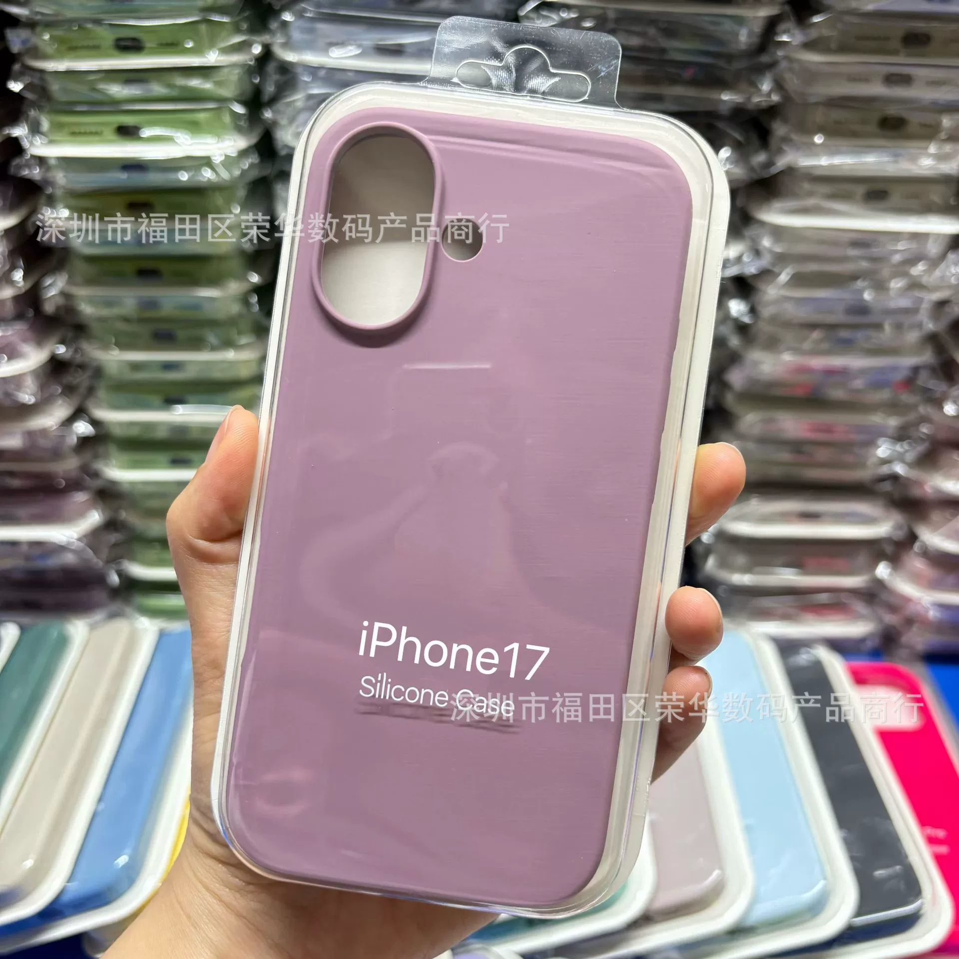 Чехол для телефона Apple iPhone17/iPhone17 Pro/iPhone17 Pro Max — жидкий силикон, кнопка камеры, защита от падений