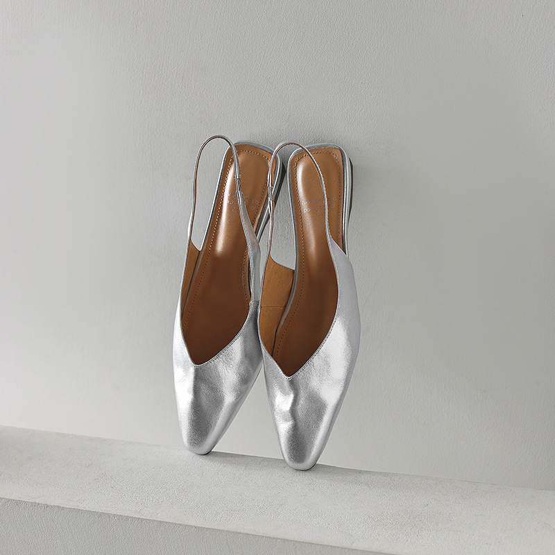 Sandal nữ da bò mũi trùm quai chữ V đế bệt phong cách Hàn Quốc — đen chi tiết 23