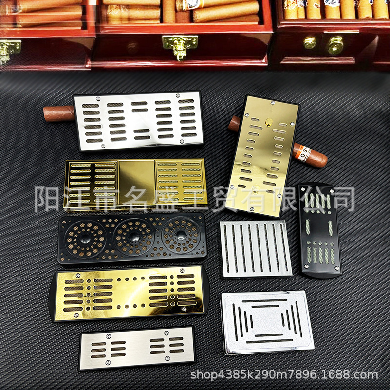 Cigar Humidor Box Convenient Cigar Humidifier Plastic Rectangular Humidifier Tobacco Humidifier Cigar Accessories Tools