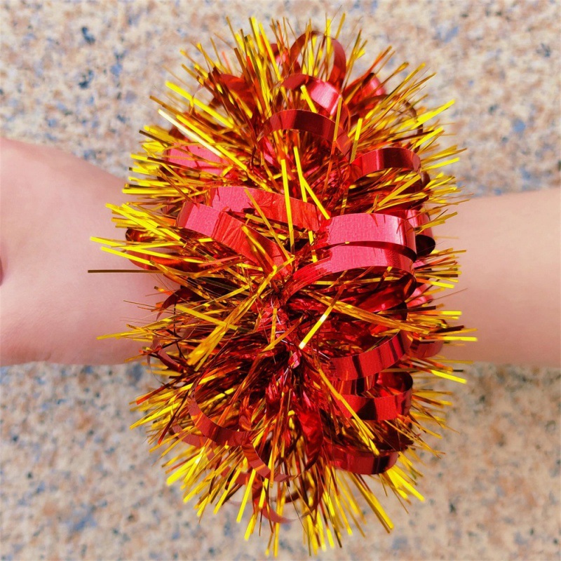 컬링 스타일, 밝은 빨간색 및 금색 와이어