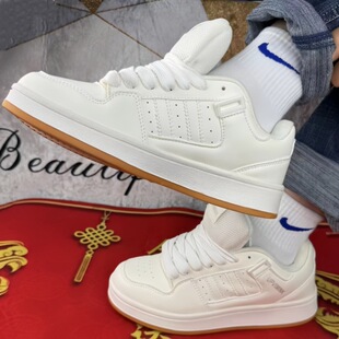Rubber Sole Friction Sound Skateboard Shoes Dopamine Winter Couple Trendy Casual Versatile Breathable Student Sneakers