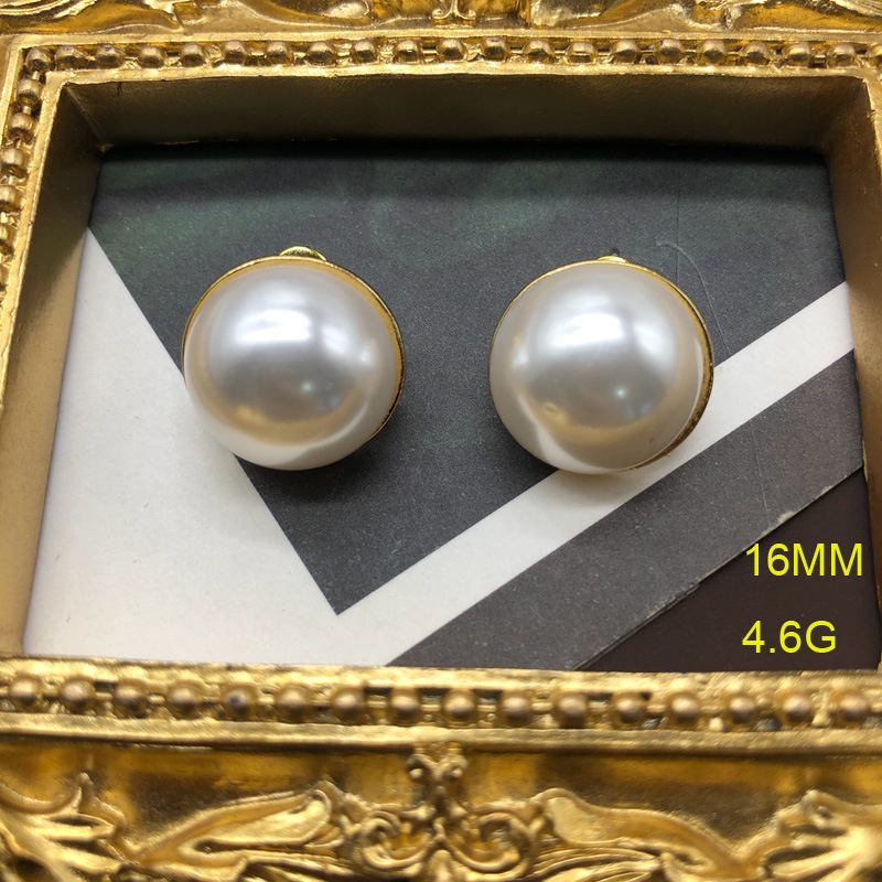 Bijoux En Gros Rétro Couleur Unie Perle D'imitation Alliage Placage Des Boucles D'oreilles Collier display picture 3