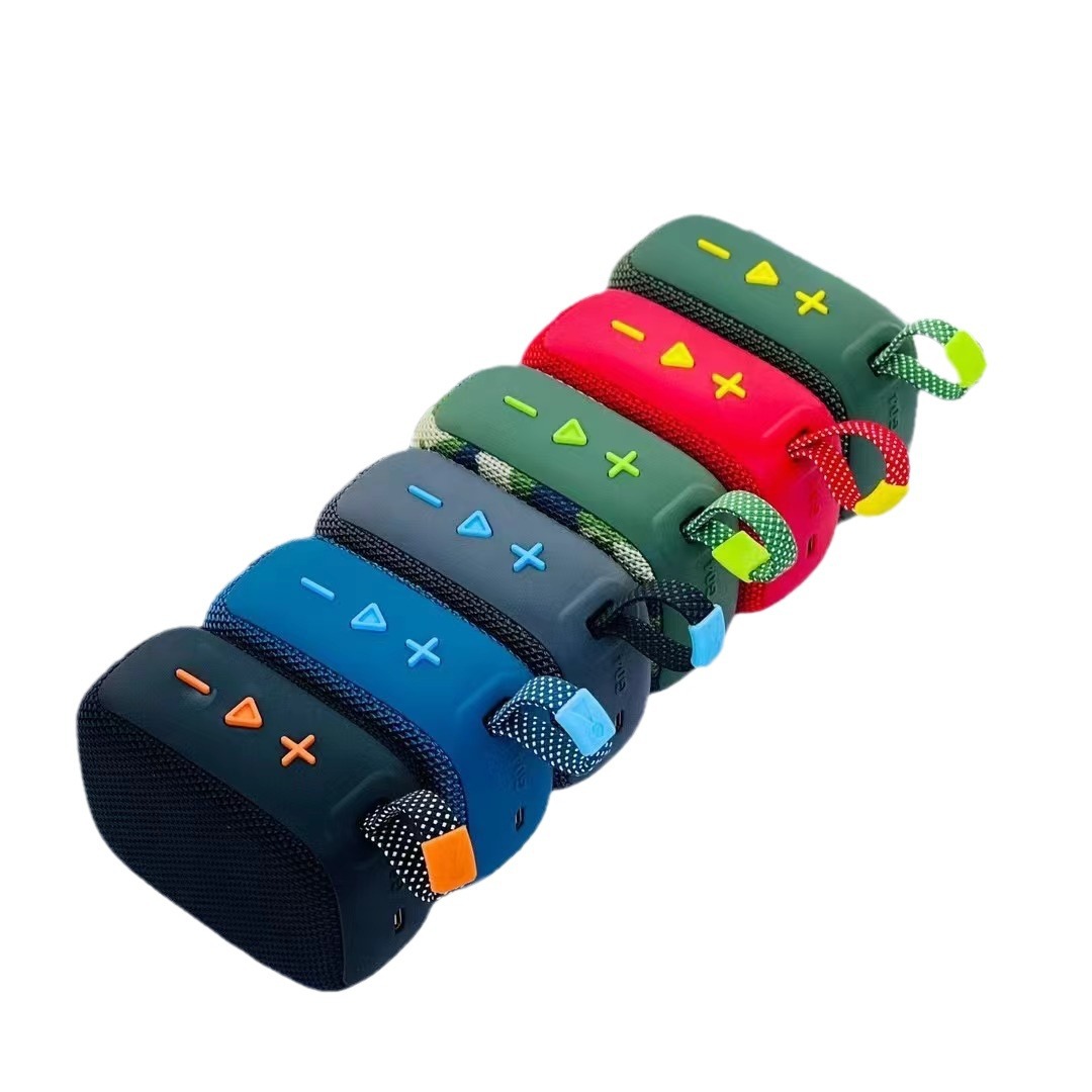 Ventas transfronterizas calientes nuevas GO4 portátiles inalámbricos Bluetooth audio subwoofer de alta calidad de sonido tarjeta de enchufe para correr al aire libre