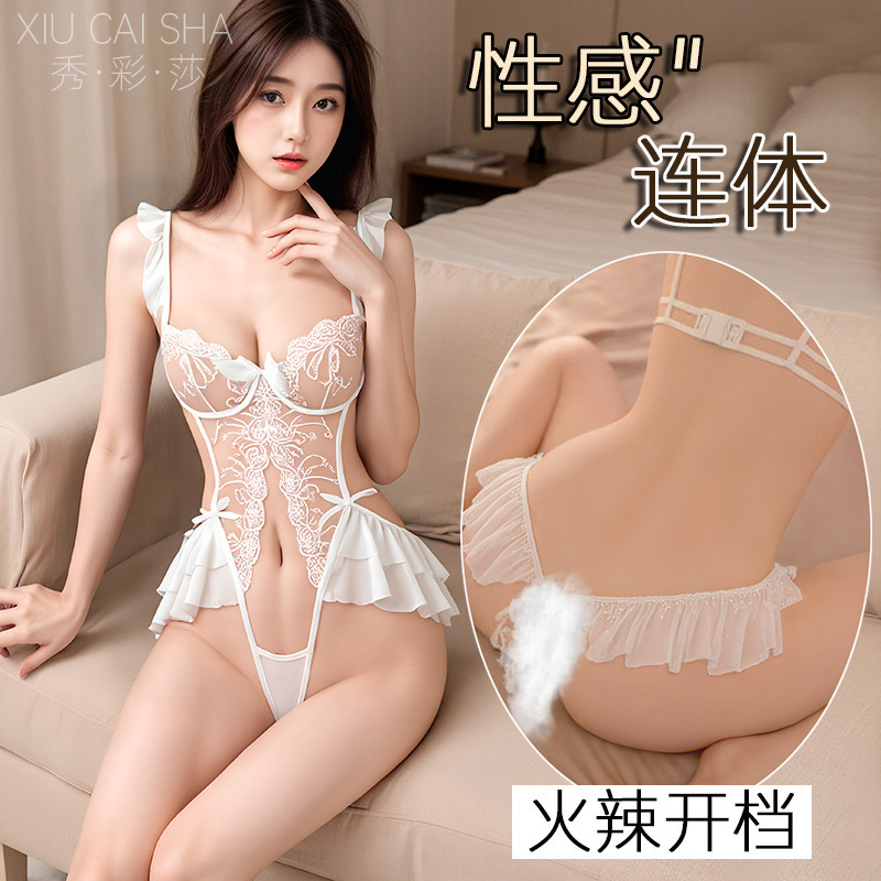 Embroidered Lace Jumpsuit 2025 Sexy New Style Lingerie Temptation Passion Robe Small Chest Pajamas Women's Uniform