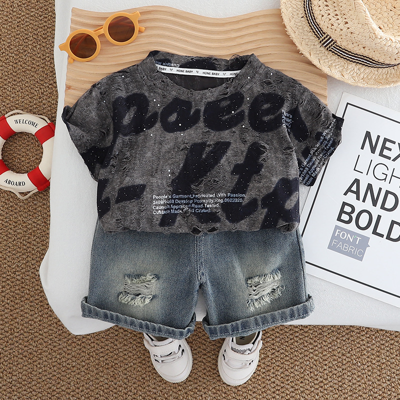 Short-sleeved crew neck with drill English two-piece dark gray