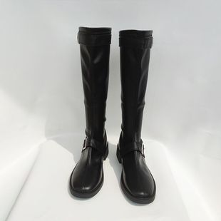 �����y�rcosЬ���y��cosplay��ɫ�и��LͲѥ�W����^ϥ߀ԭ����