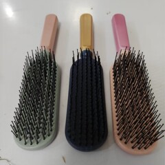 ついでに髪を傷つけないで、ふわふわしていて、パーマを防ぐストレートヘアの高弾櫛の頭皮の多機能丸みを帯びた歯櫛の高低針