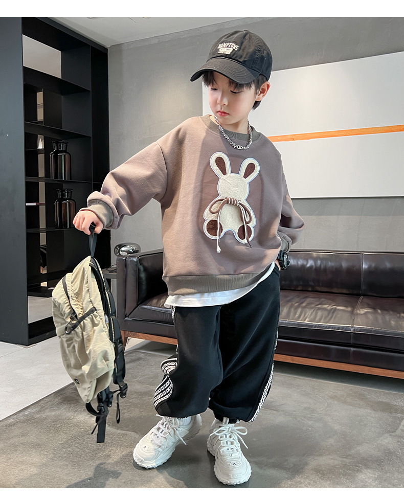Conjunto de dos piezas con sudadera con capucha para niño otoño_voghion.com