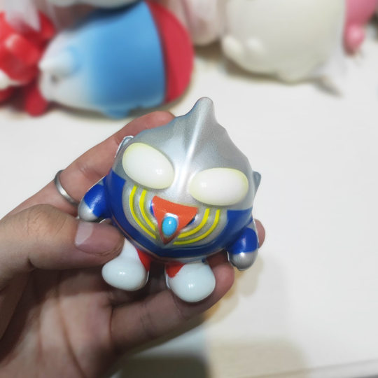 Net red slow rebound Ott pinch music decompression vent children's toys birthday gift explosions wholesale stall hand