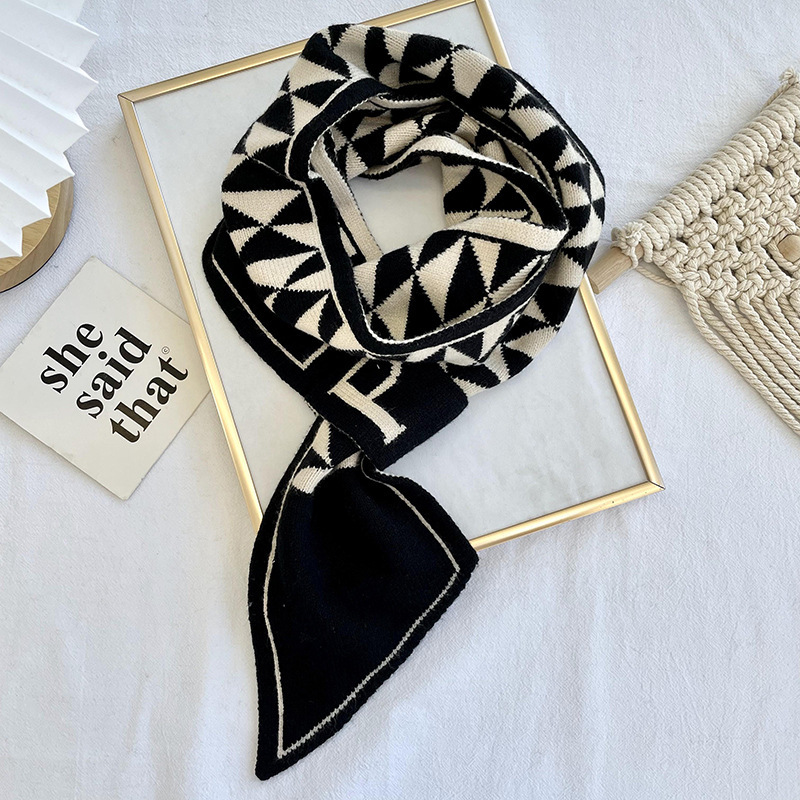 Nuevo tipo de bufandas cruzadas coreanas de otoño y invierno de ajedrez de punto de cuadros perezosos perforación bufandas de cuello